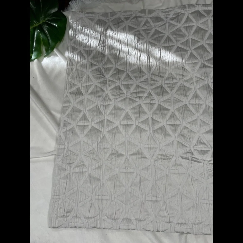 NEW‎ Hotel Collection Interlattice Quilted (1) Euro